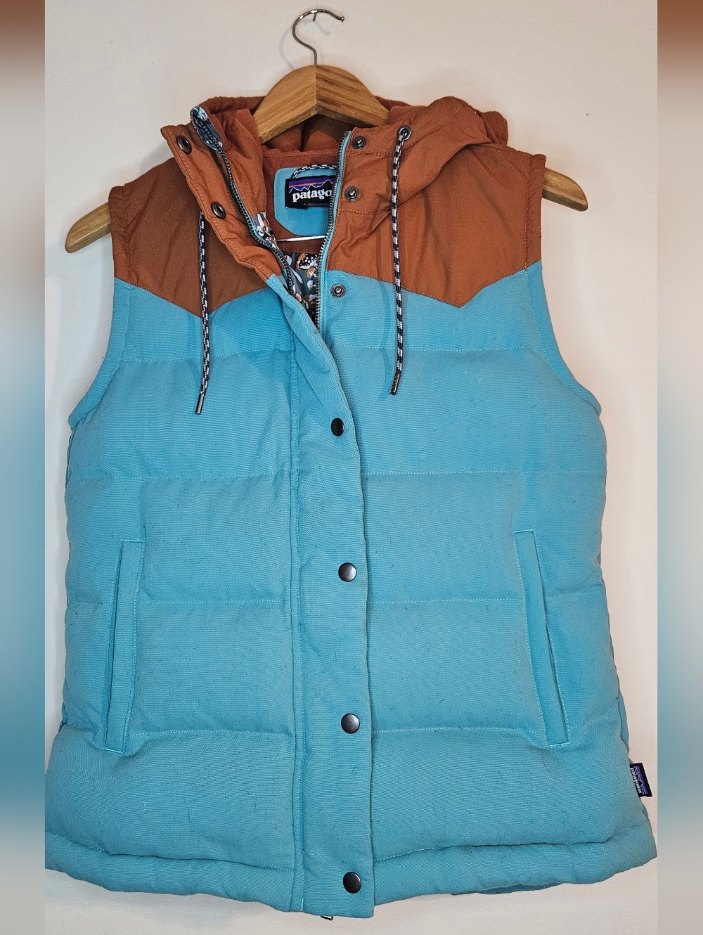 Patagonia Hooded Bivy Down Vest women’s Small Mushroom Print Mogul Blue